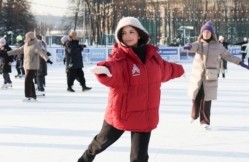 Фигуристка Анна Щербакова провела мастер-класс в "Лужниках" 21 фото