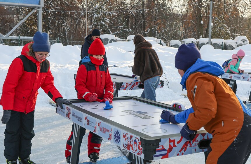 Фигуристка Анна Щербакова провела мастер-класс в "Лужниках" 2 фото