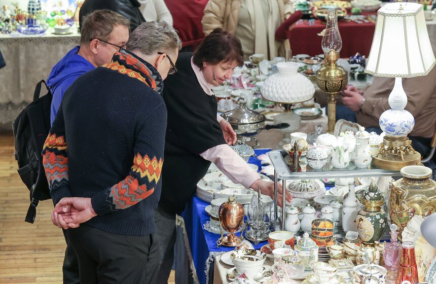 82-й Антикварный маркет "Блошинка" состоялся в Москве 26 фото