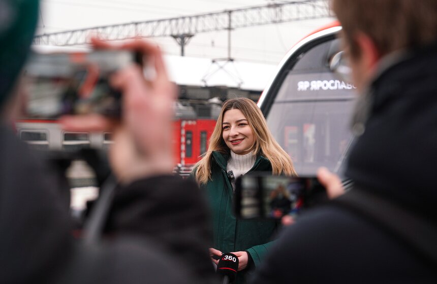 ЦППК запустила брендированный поезд к 20-летию 3 фото