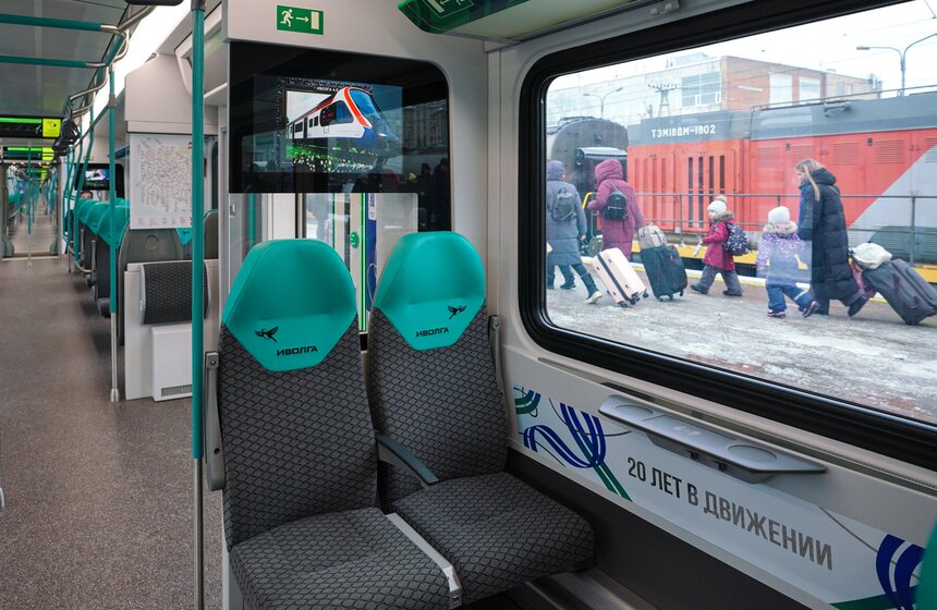 ЦППК запустила брендированный поезд к 20-летию 7 фото