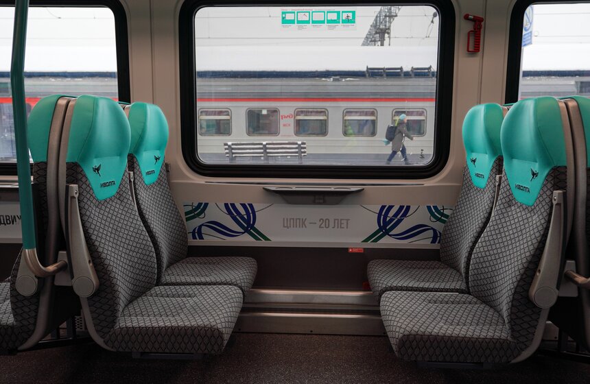 ЦППК запустила брендированный поезд к 20-летию 9 фото