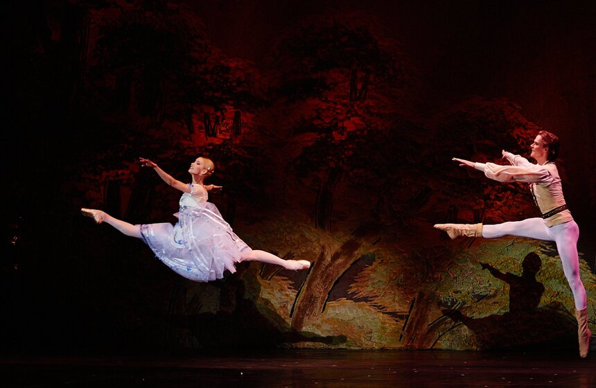 В парке Горького впервые представили балет "Жизель" 4 фото