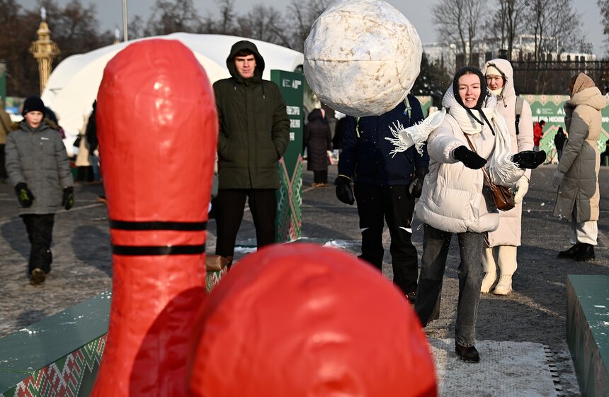 Праздник "Зимний день московского спорта" прошел в "Лужниках" 18 фото