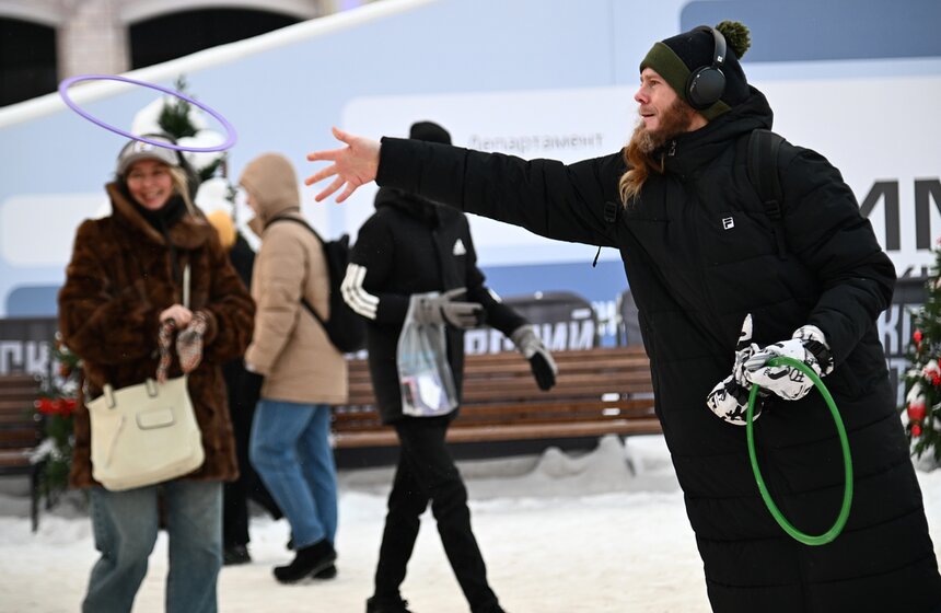 Праздник "Зимний день московского спорта" прошел в "Лужниках" 25 фото