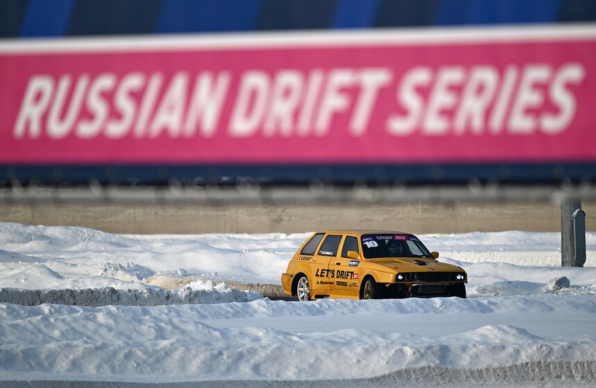 Второй этап "Зимнего Кубка РДС" по дрифту состоялся в Москве 24 фото