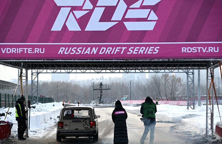 Второй этап "Зимнего Кубка РДС" по дрифту состоялся в Москве 20 фото