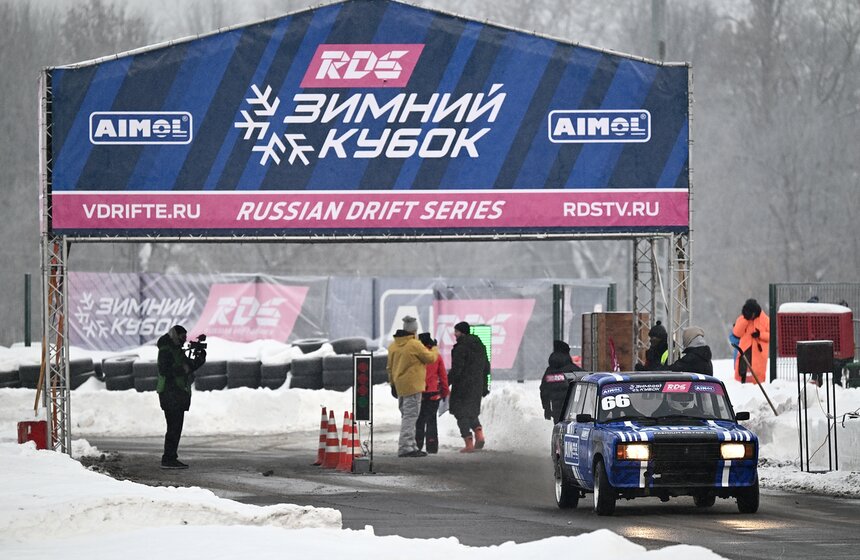 Второй этап "Зимнего Кубка РДС" по дрифту состоялся в Москве 15 фото
