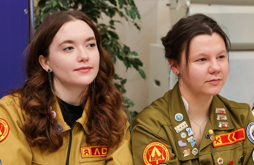 В МГУ состоялась церемония розлива медовухи в честь Дня студента 11 фото