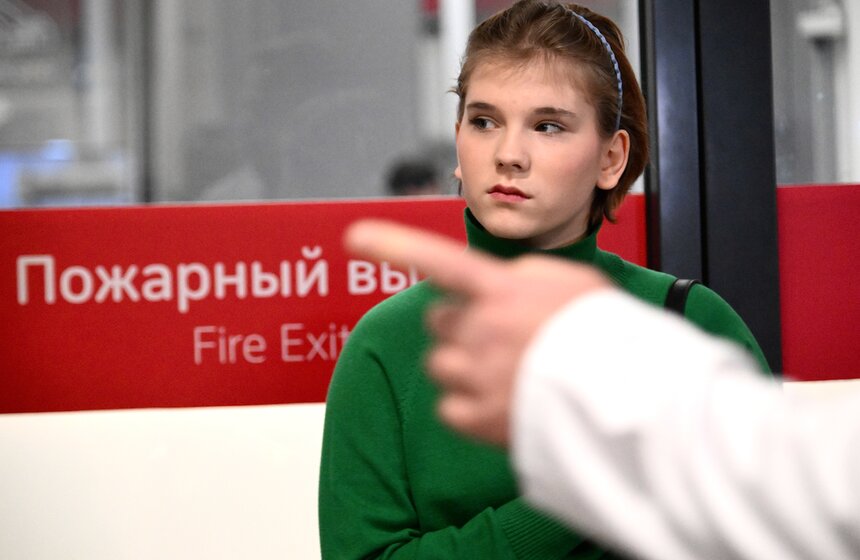 Школьница посетила экскурсию в НИИ имени Склифосовского в рамках акции "Добрая елка" 5 фото