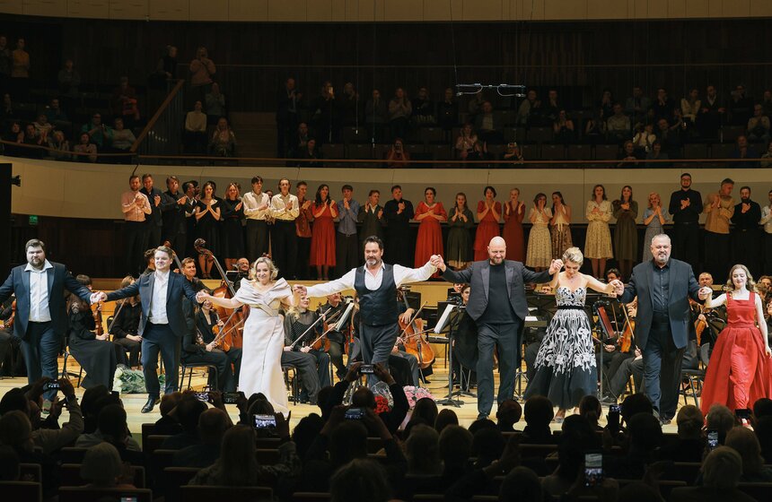 Оперу Моцарта "Дон Жуан" исполнили в зале "Зарядье" 36 фото