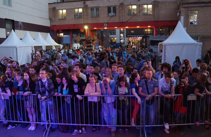 В Москве прошел концерт единственной в мире рок-группы роботов 12 фото