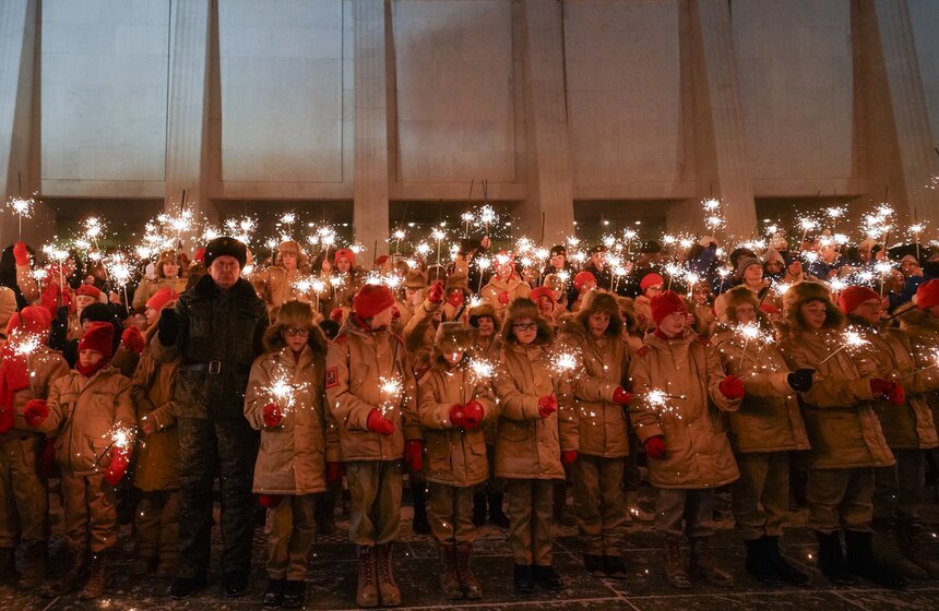 Всероссийская акция "Искра надежды" прошла в Музее Победы 19 фото