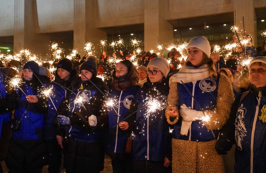 Всероссийская акция "Искра надежды" прошла в Музее Победы 20 фото