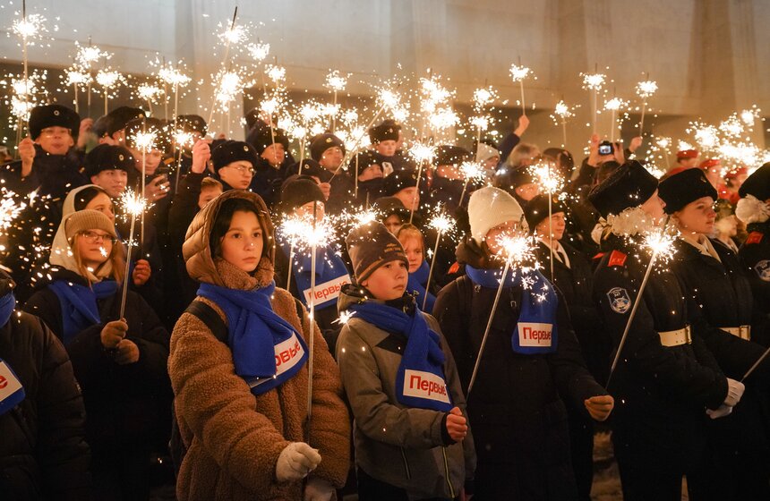 Всероссийская акция "Искра надежды" прошла в Музее Победы 15 фото