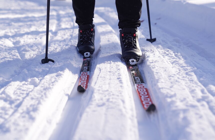 Москвичи могут принять участие в лыжных тренировках на Северном речном вокзале 19 фото