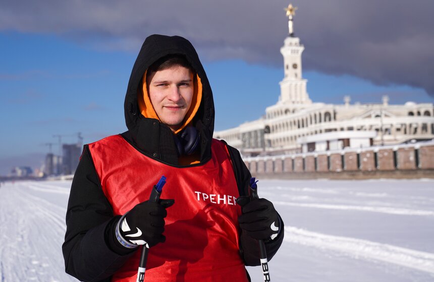 Москвичи могут принять участие в лыжных тренировках на Северном речном вокзале 11 фото