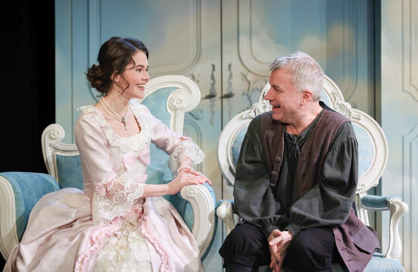 Премьера спектакля "Расстроенная семья" состоялась в Малом театре 14 фото