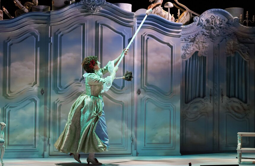 Премьера спектакля "Расстроенная семья" состоялась в Малом театре 12 фото