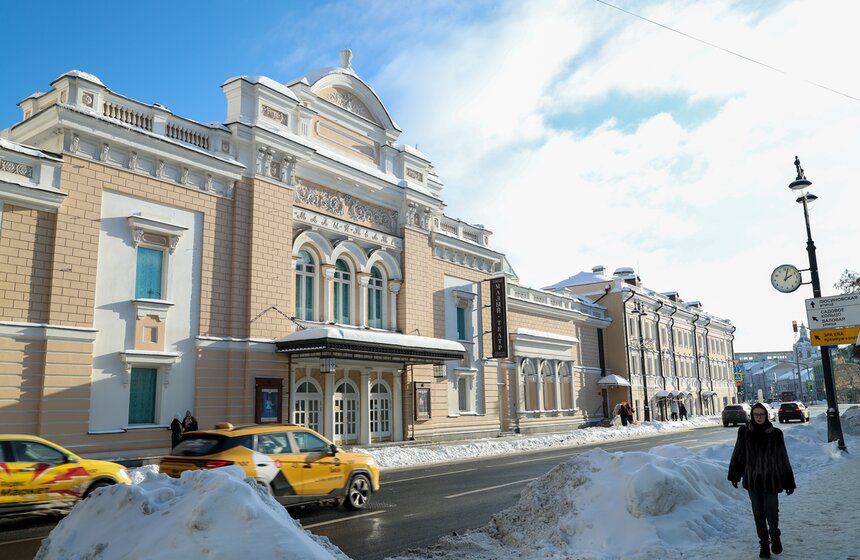 Премьера спектакля "Расстроенная семья" состоялась в Малом театре 1 фото