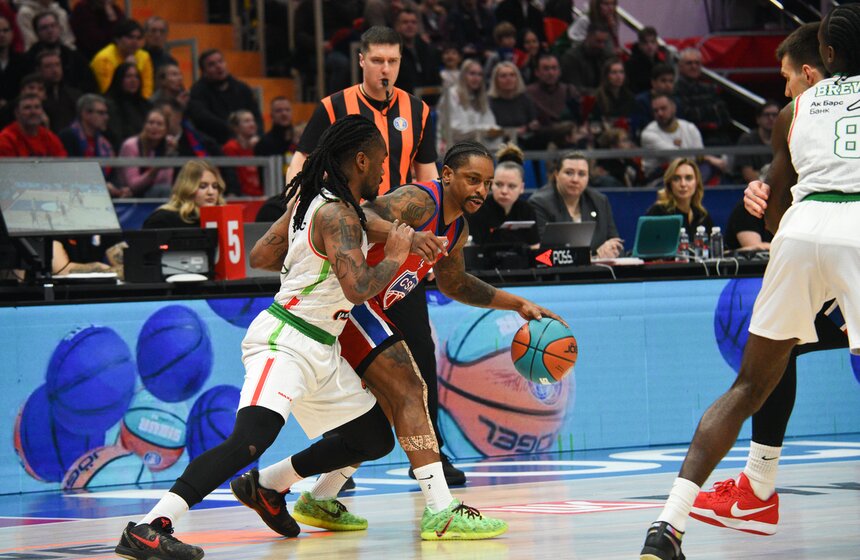 ЦСКА одержал победу над УНИКС в матче Единой лиги ВТБ 15 фото