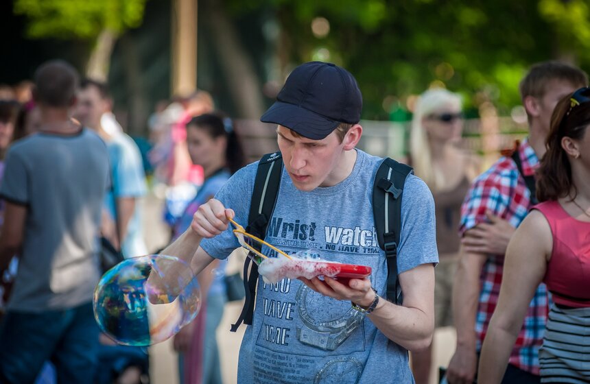 В парке ВДНХ прошел парад мыльных пузырей Dreamflash 13 фото