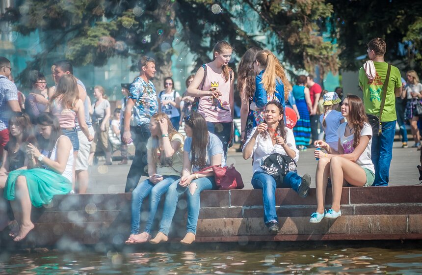 В парке ВДНХ прошел парад мыльных пузырей Dreamflash 17 фото