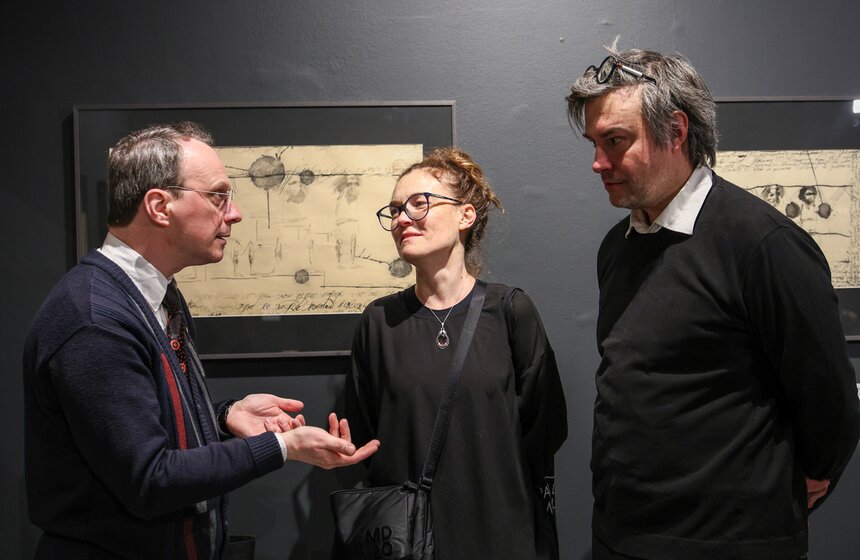 Персональная выставка графика Дмитрия Лиона открылась в Москве 11 фото