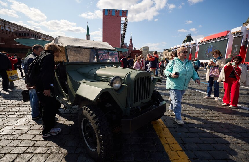 Музей под открытым небом к 80-й годовщине Парада Победы заработал на Красной площади 21 фото