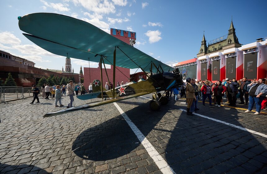 Музей под открытым небом к 80-й годовщине Парада Победы заработал на Красной площади 20 фото