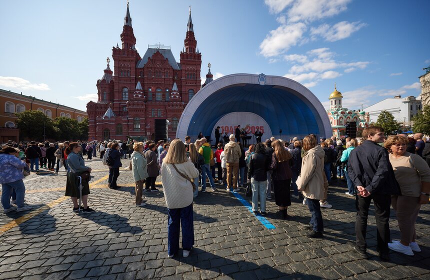 Музей под открытым небом к 80-й годовщине Парада Победы заработал на Красной площади 25 фото