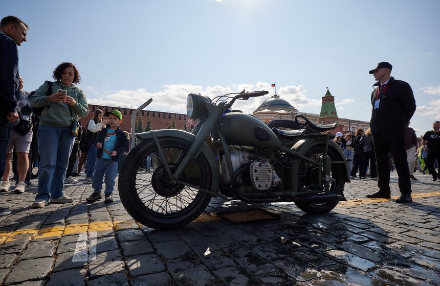 Музей под открытым небом к 80-й годовщине Парада Победы заработал на Красной площади 18 фото