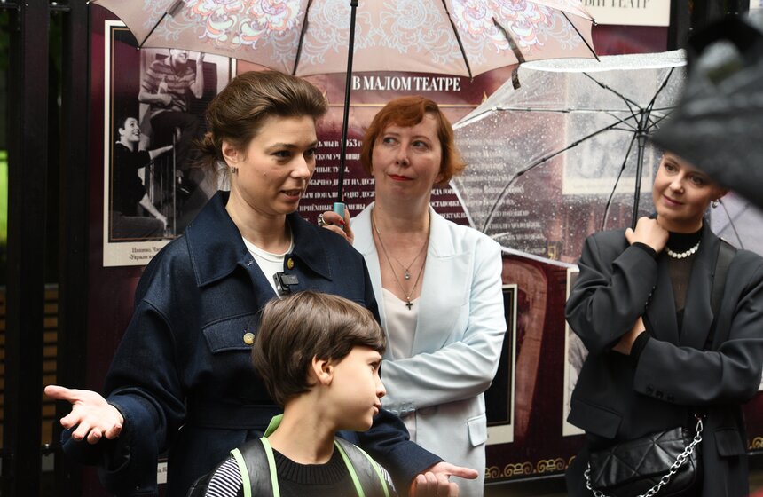 Выставка к 90-летию Юрия Соломина открылась на Цветном бульваре 3 фото