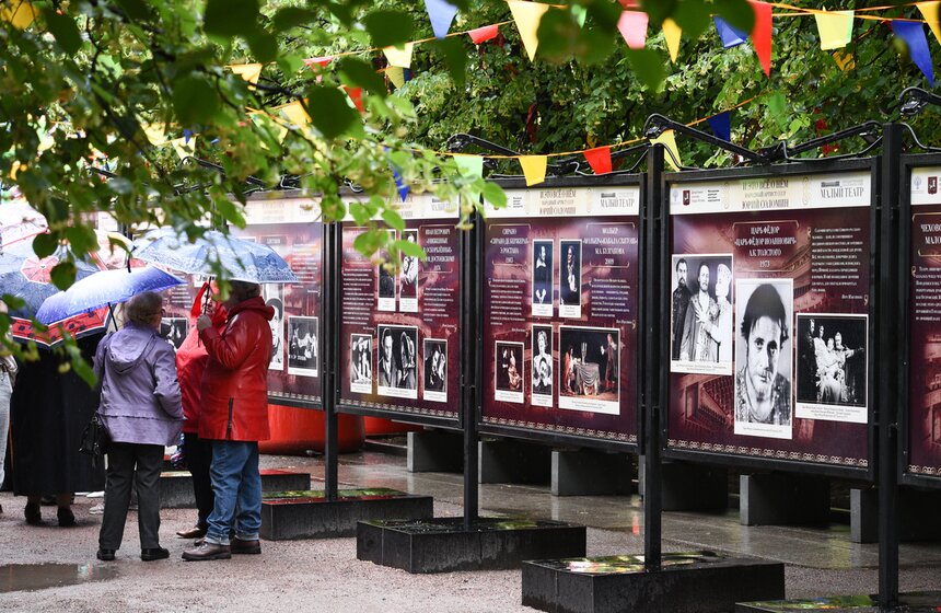 Выставка к 90-летию Юрия Соломина открылась на Цветном бульваре 2 фото