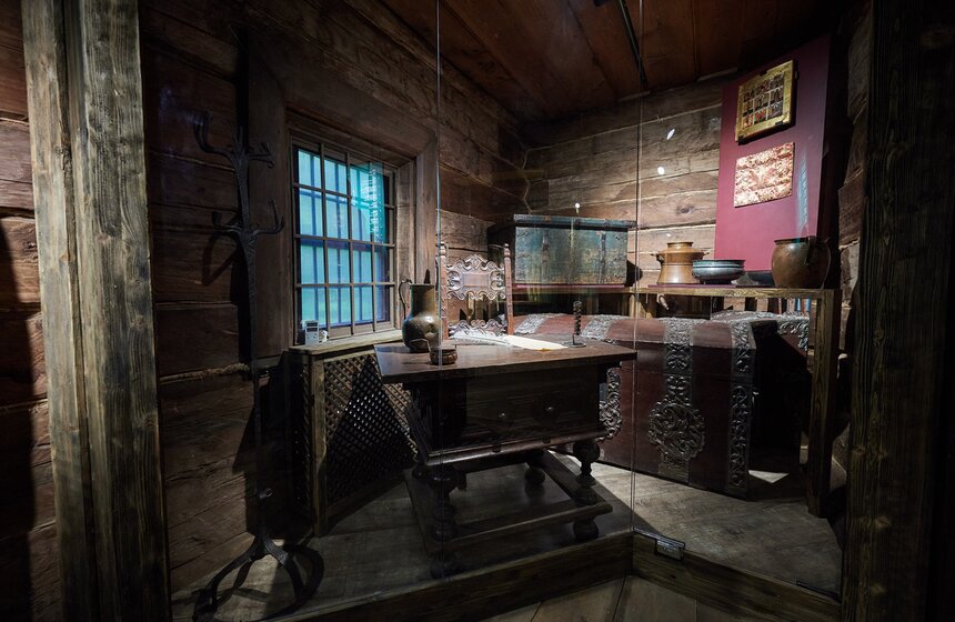 Домик Петра I в музее-заповеднике "Коломенское" отреставрировали 7 фото