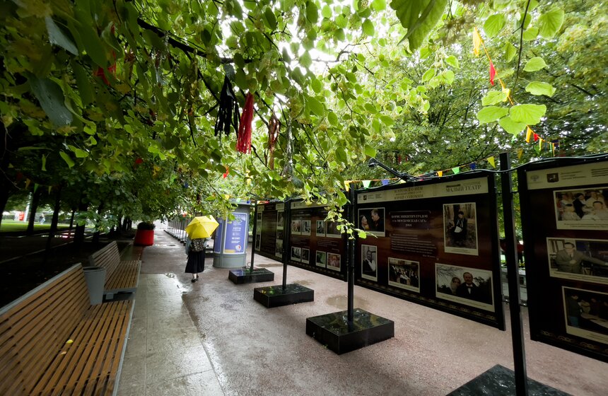 Выставка к 90-летию Юрия Соломина открылась на Цветном бульваре 5 фото