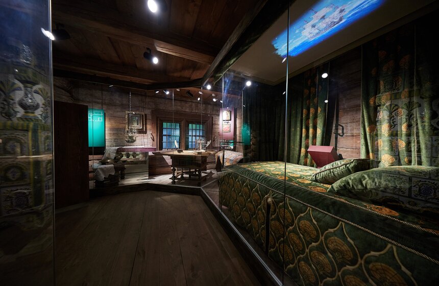 Домик Петра I в музее-заповеднике "Коломенское" отреставрировали 15 фото