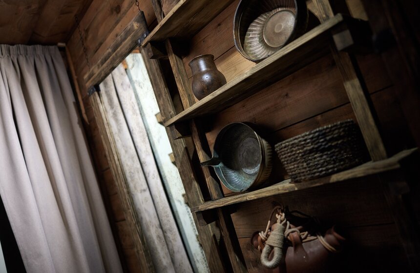 Домик Петра I в музее-заповеднике "Коломенское" отреставрировали 25 фото