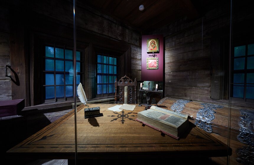 Домик Петра I в музее-заповеднике "Коломенское" отреставрировали 11 фото