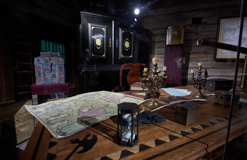 Домик Петра I в музее-заповеднике "Коломенское" отреставрировали 21 фото