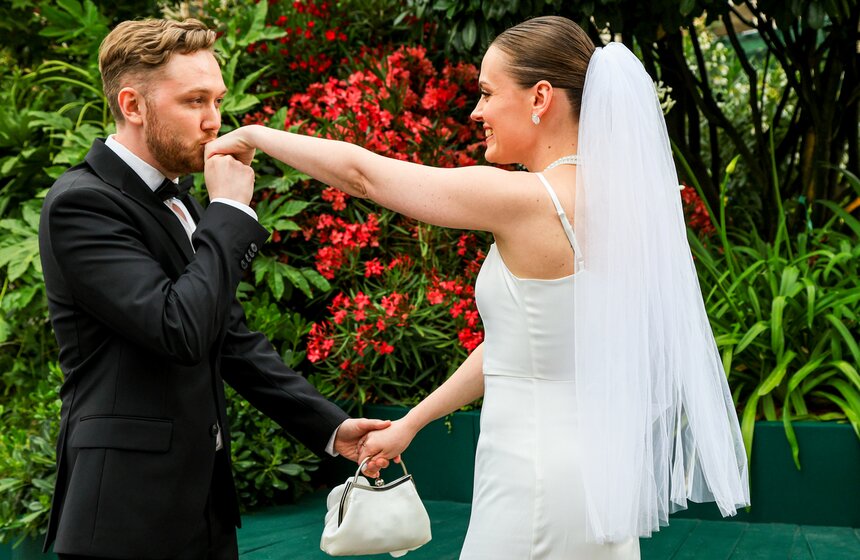 Выездные церемонии бракосочетания впервые прошли на Манежной площади 2 фото