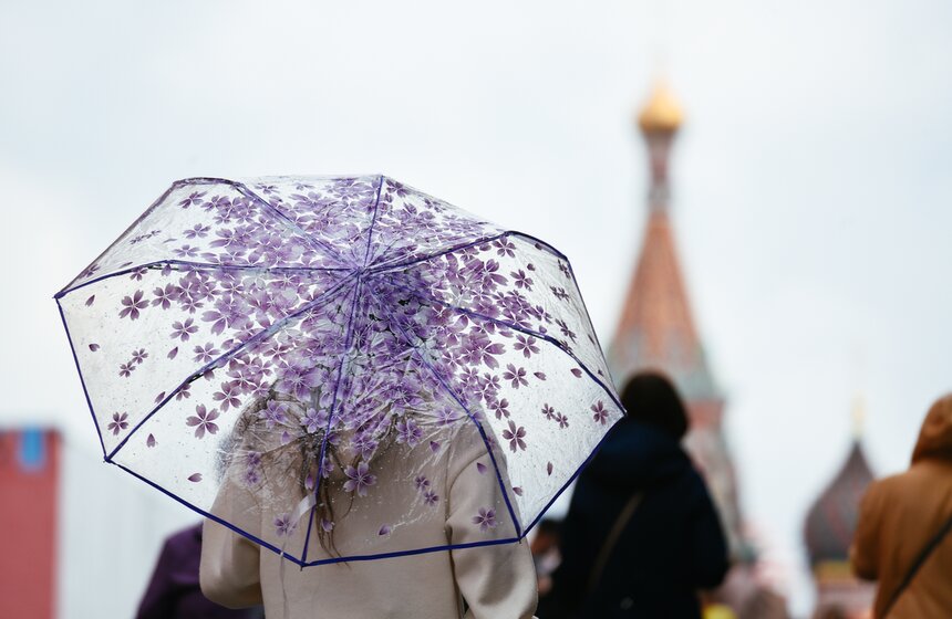 Циклон "Корнелиус" вызвал рекордно низкое атмосферное давление в Москве 22 фото