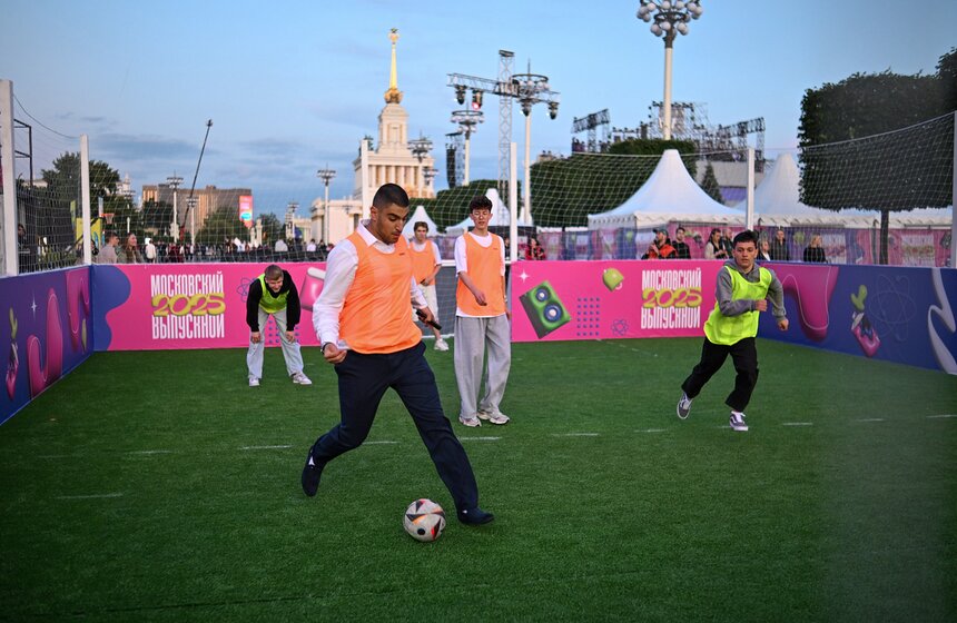 На ВДНХ прошел общегородской выпускной 17 фото