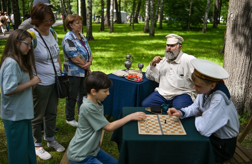 Иммерсивный фестиваль "Шереметев-фест" прошел в парке "Останкино" 16 фото
