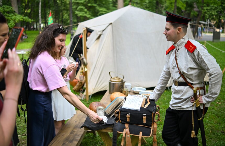 Иммерсивный фестиваль "Шереметев-фест" прошел в парке "Останкино" 18 фото