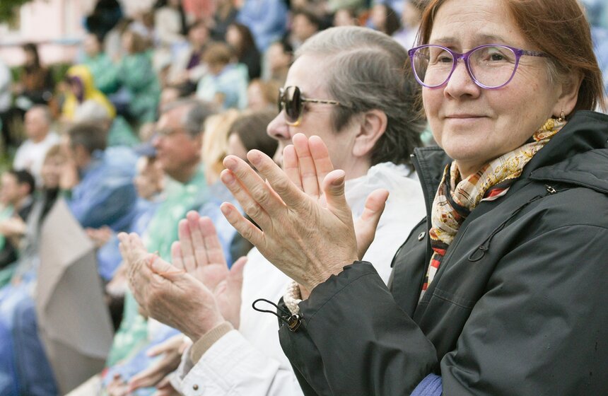 Спектакль-концерт "Вертинский" показали в парке "Политех" 11 фото