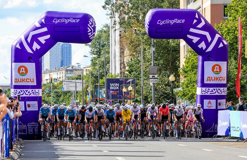 Велогонка "Две реки" прошла в Москве 13 фото