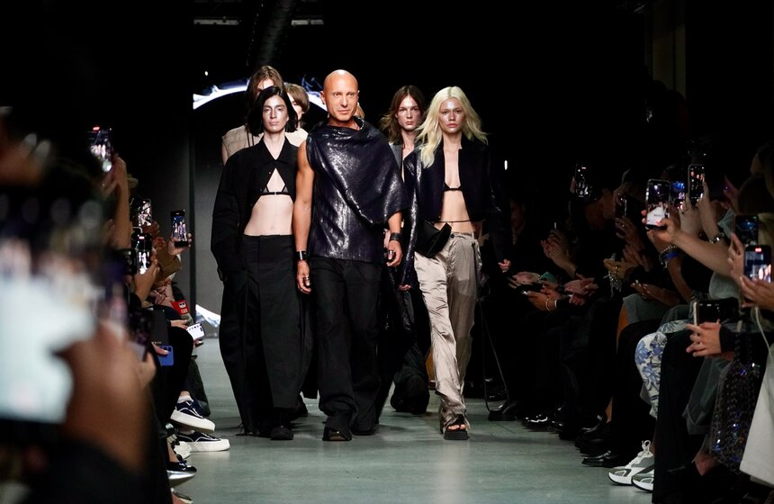 Неделя моды завершилась в Москве 24 фото