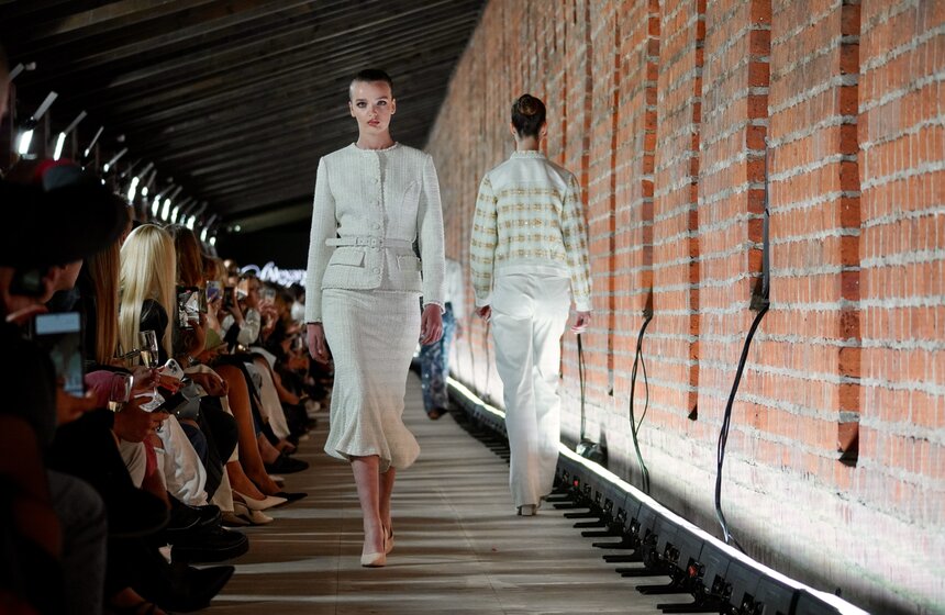 Неделя моды завершилась в Москве 18 фото