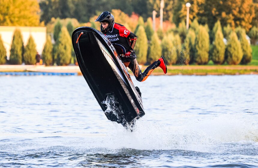 Фестиваль водно-моторных видов спорта прошел в Москве 26 фото